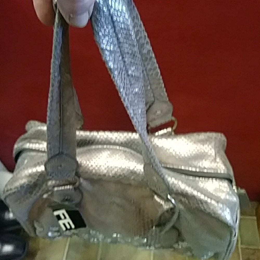 NWOT FASHION ESSENTIALS PURSE